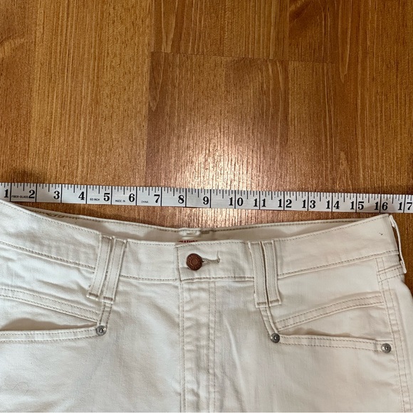 Signature Levi Strauss Women’s Size 12 Heritage High Rise Straight Cream Jeans - Picture 3 of 7